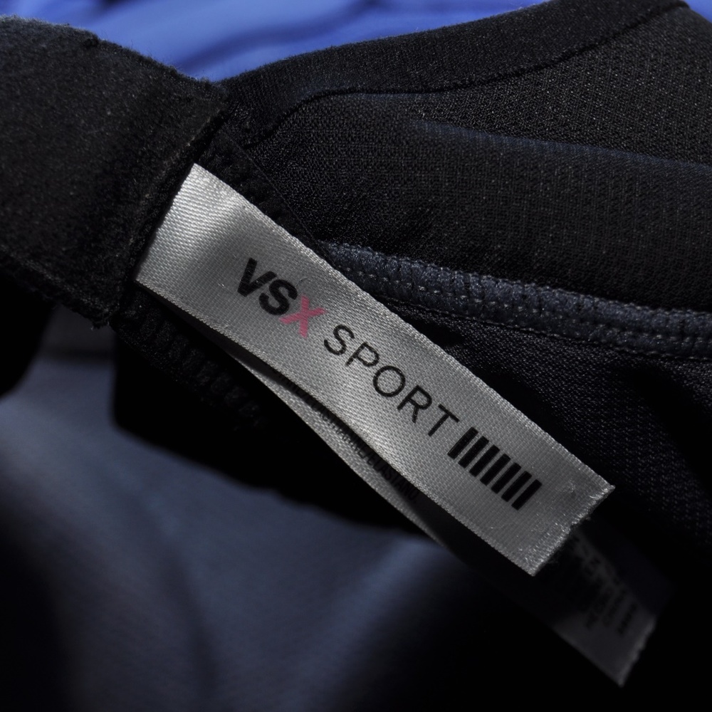 Victoria's Secret VSX Black Incredible Sports Bra - Picture 6 of 8